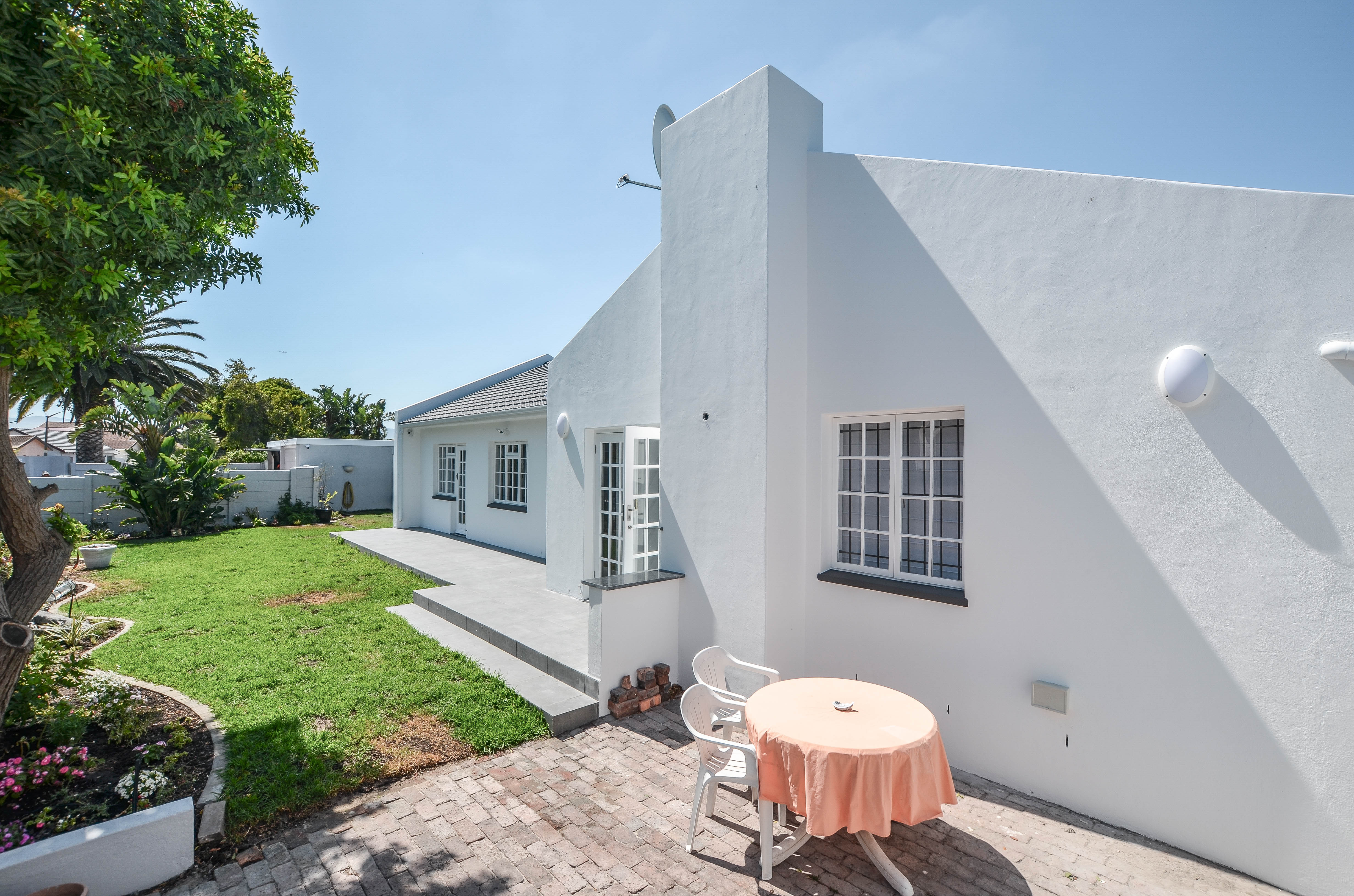 3 Bedroom Property for Sale in Flamingo Vlei Western Cape